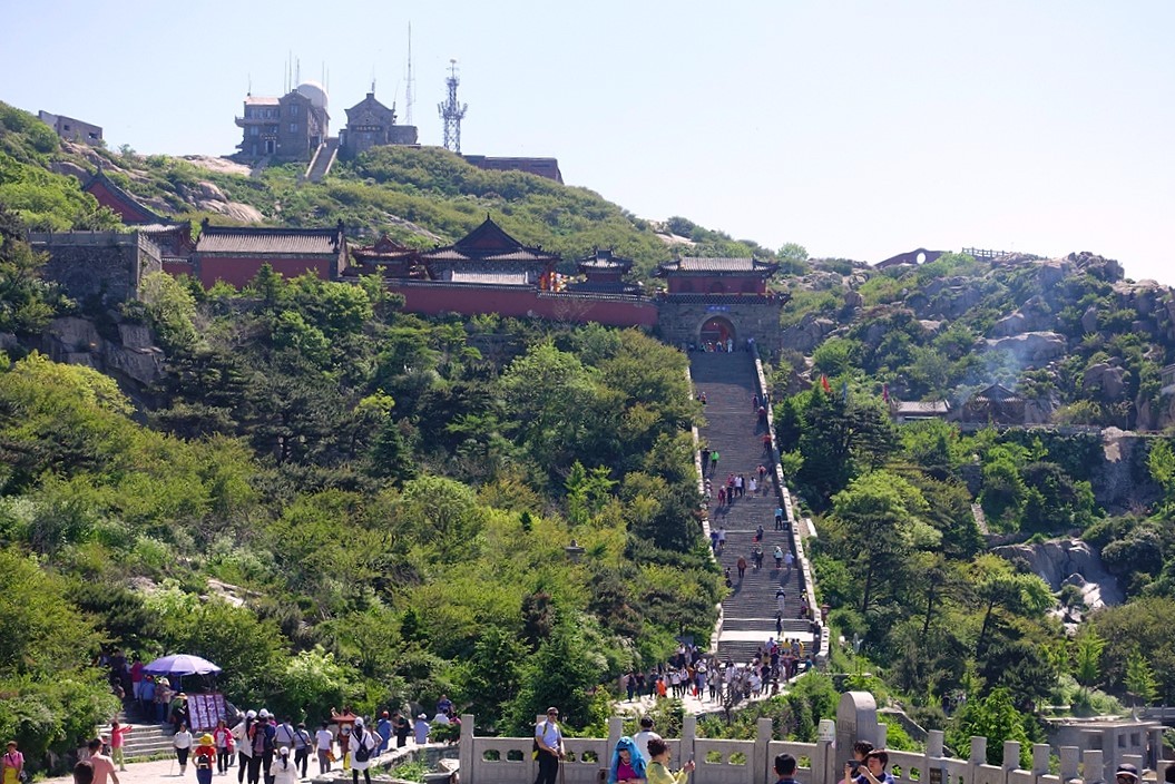 《玉皇上帝》山東泰山．青島嶗山．道教仙山6日